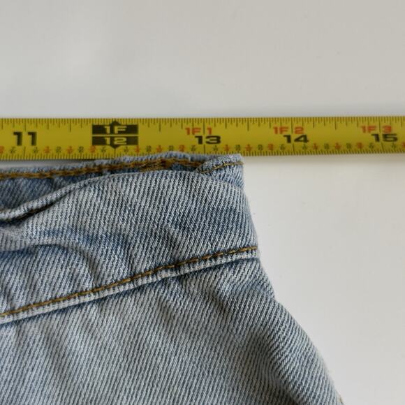 BDG Urban Outfitters Mom High Rise Jeans Size 28 with Heavy Distressing Light - Picture 5 of 6